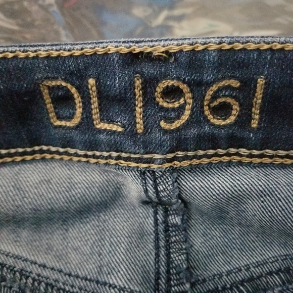 DL1961 | Cindy slim boot cut dark wash jeans - Picture 7 of 12